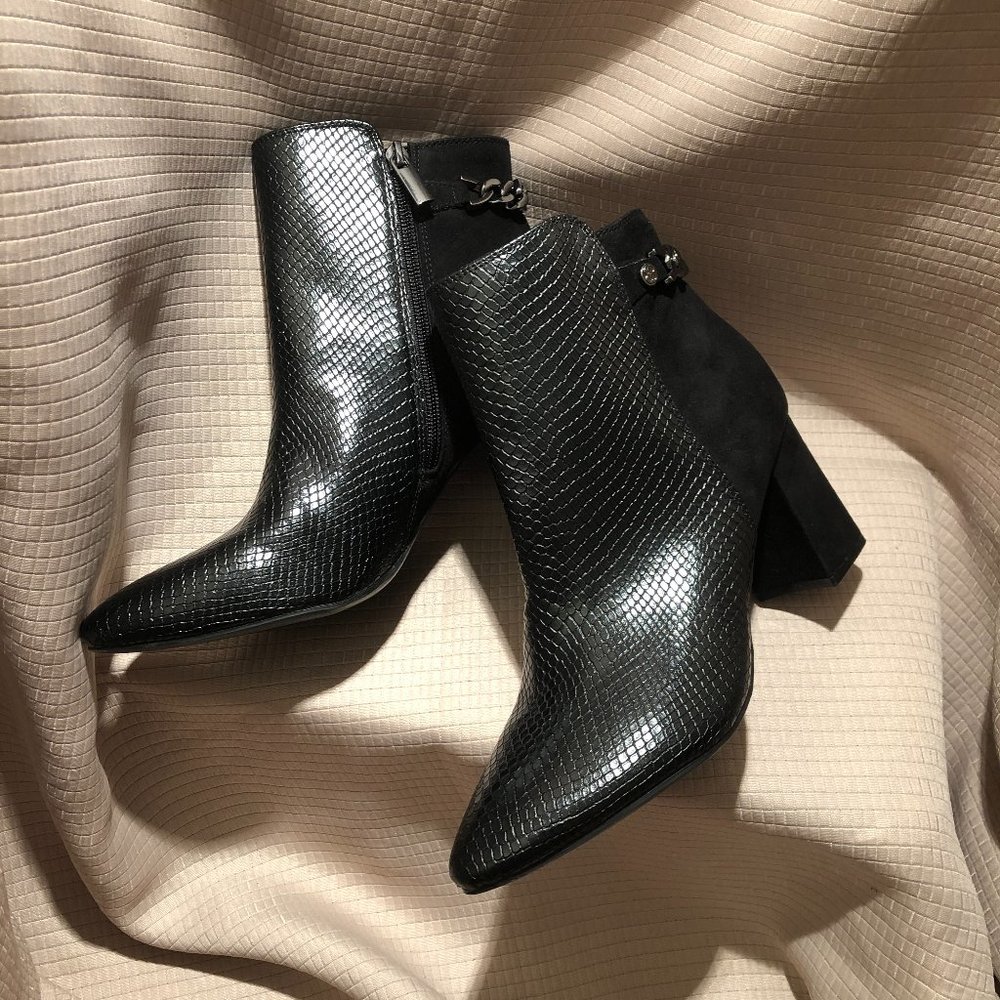 Bandolino black heeled ankle booties, Birdis, size 8.5